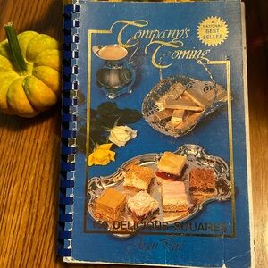Company’s Coming 150 Delicious Squares cookbook